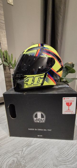 Продавам каска AGV K1 Soleluna Valentino Rossi VR 46