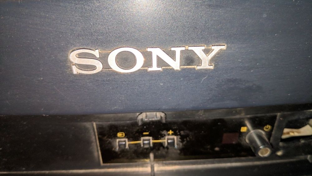 Продам телевизор "SONY TRINITRON"
