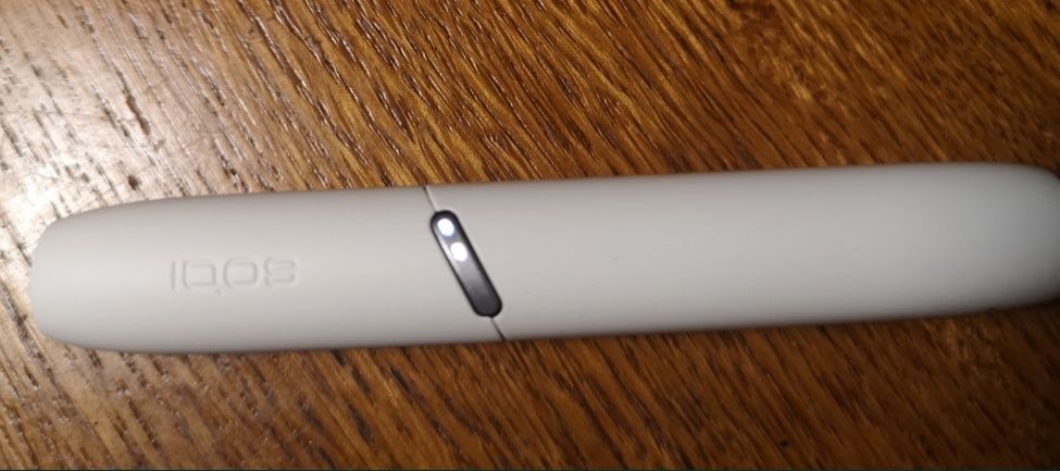 Iqos alb perlat în garanție