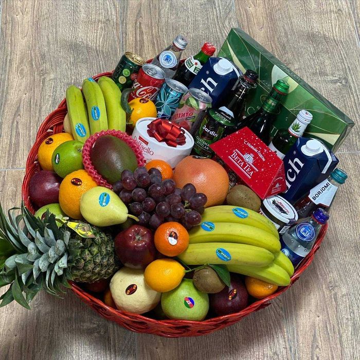 Подарки для мужчин на 14 января Подарки корпоративные корзины оптом