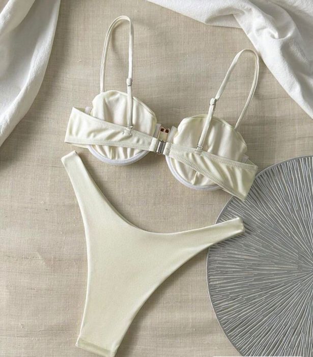 Бански от две части