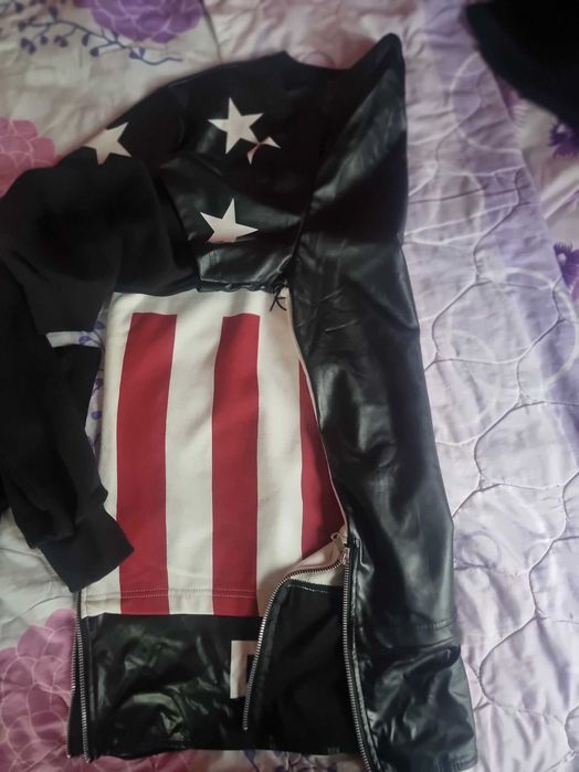 Якета IVY Park, златно, сребърен суит шърт и др.