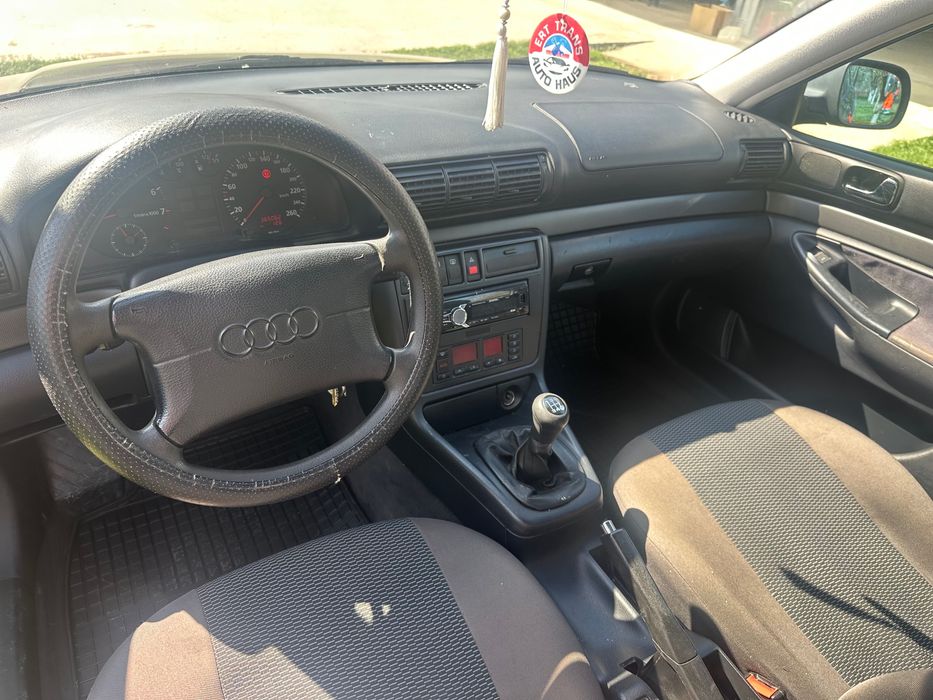 Audi A4 1.8  1996