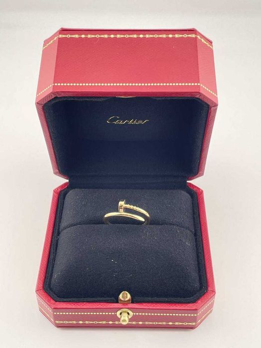 Кольцо Cartier Juste Un Clou