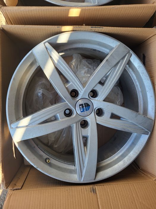 Продам диски стояли на Митсубиси