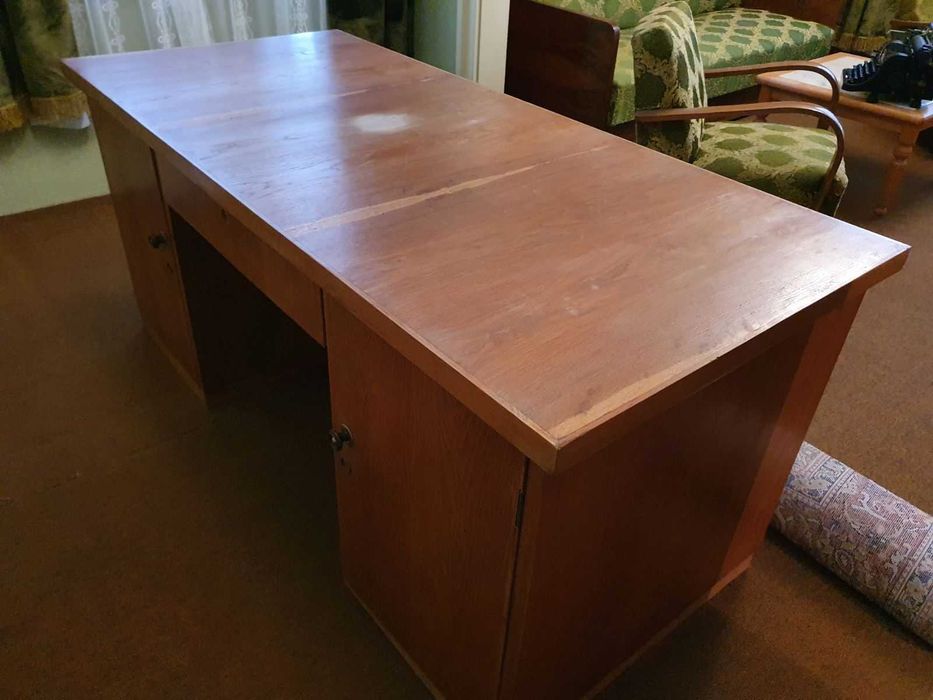 Поръчково бюро масив 250лв