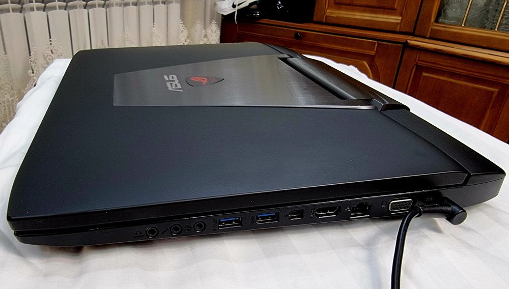 Asus ROG G751J игровой