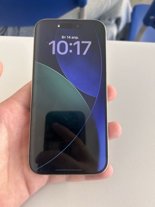 Айфон 15про в хорошом состоянии