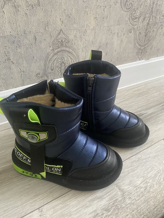 Детская обувь в отличном состоянии