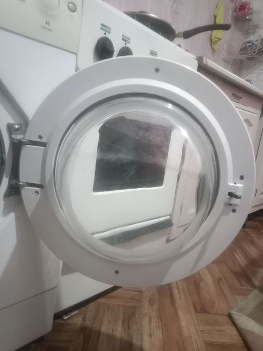 Продам стиральную машинку LG