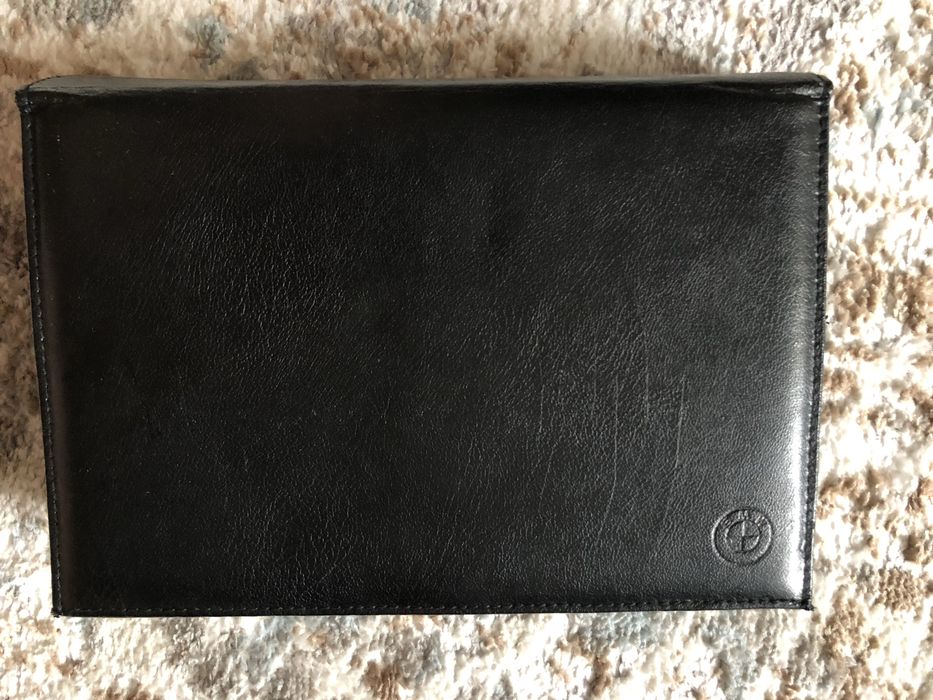 Продам книжку БМВ