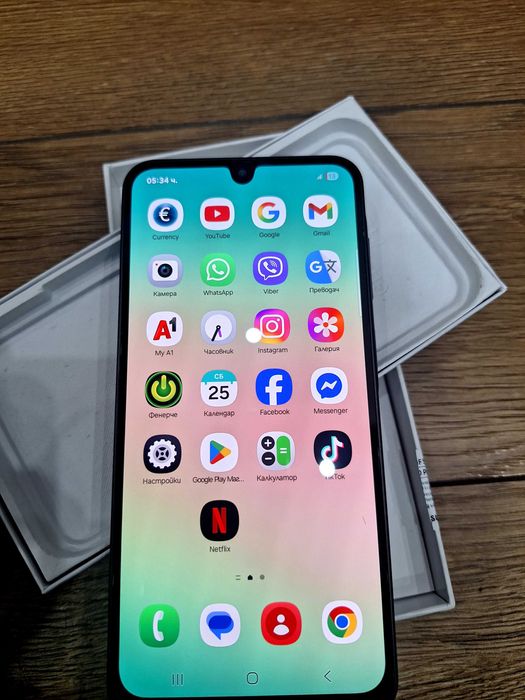 Samsung Galaxy a 26 чисто нов