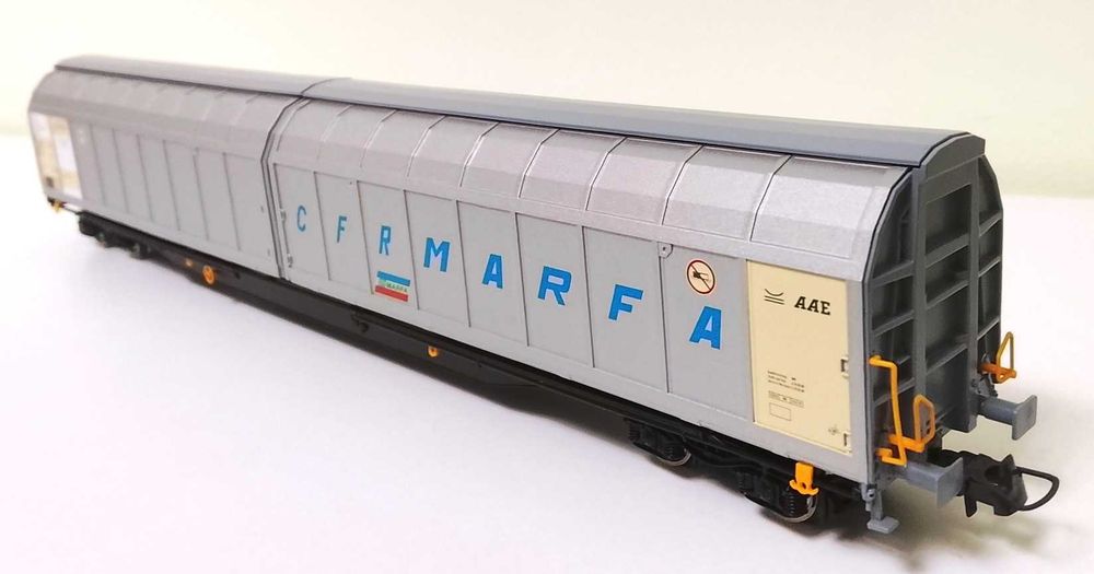 macheta vagon cu pereti glisanti tip Habbins CFR Marfa 1:87 H0