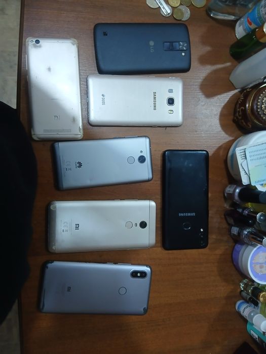 Продам телефоны цены от 5 до 9 к
