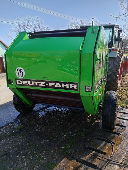 Presă baloți rotunzi Deutz Fahr GP 230 nu Welger RP 12