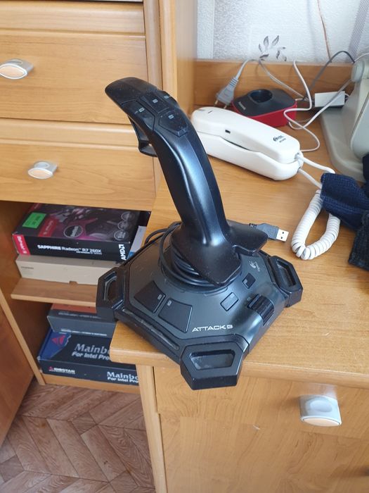 Джойстик Logitech Attack 3
