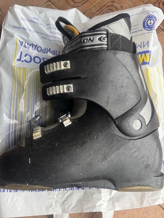 Atomic-ски и автомати и обувки подарък