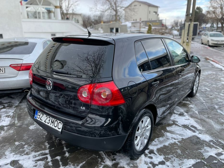 Wolksvagen Golf 5 1.6 MPI Benzină 102cp