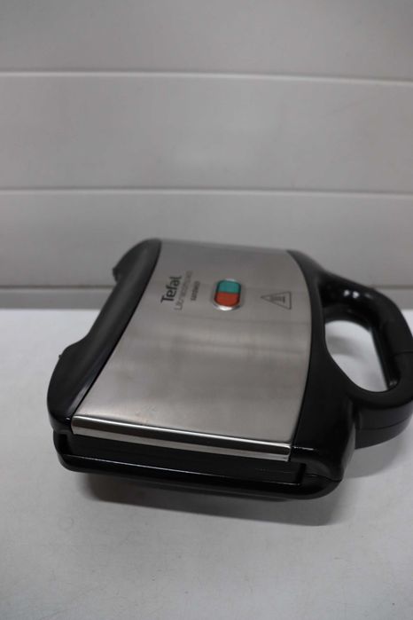 Уред за сандвичи Tefal SM1552 ultracompact