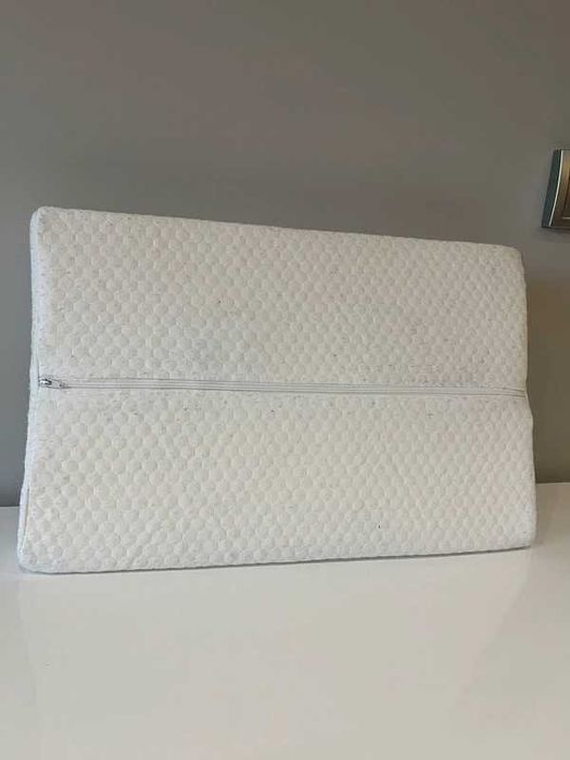 Pernă contur din spumă cu memorie