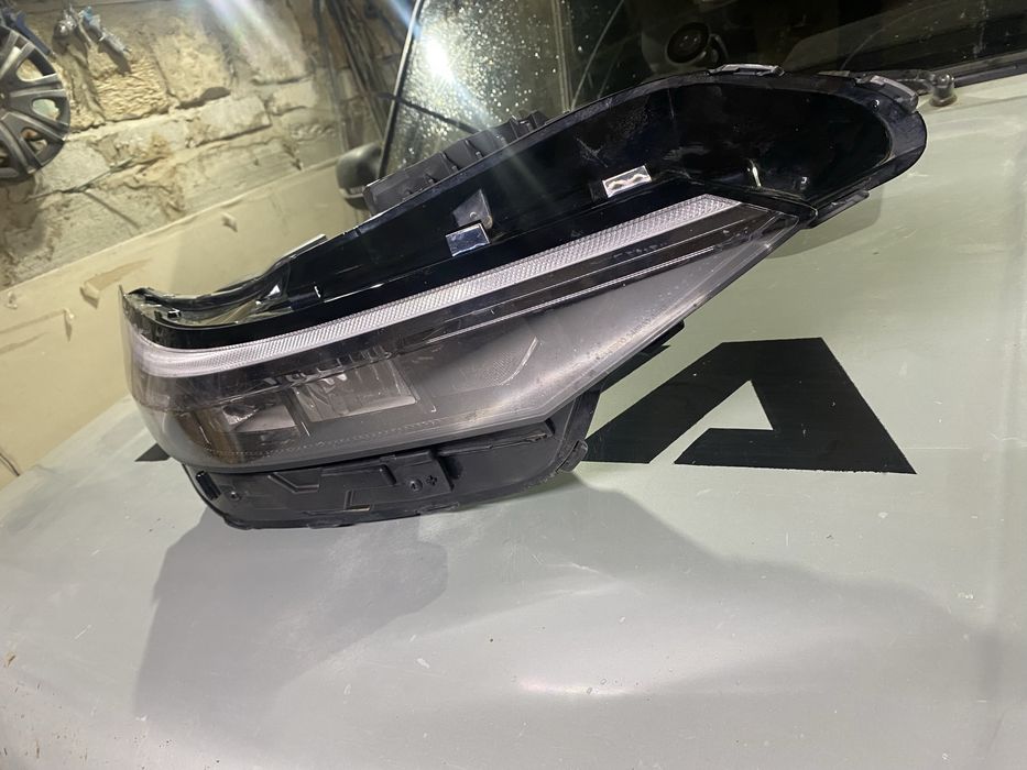 Hyundai elantra правый фара