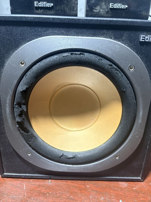 Продам акустическую систему Edifier