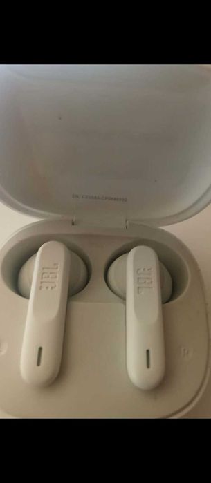 Нови слушалки jbl Намалени
