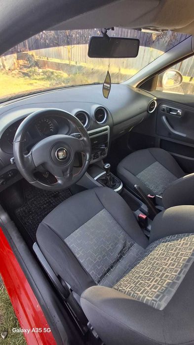 Vând Seat Ibiza!