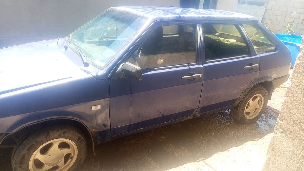 Машина LADA спутник 1500L