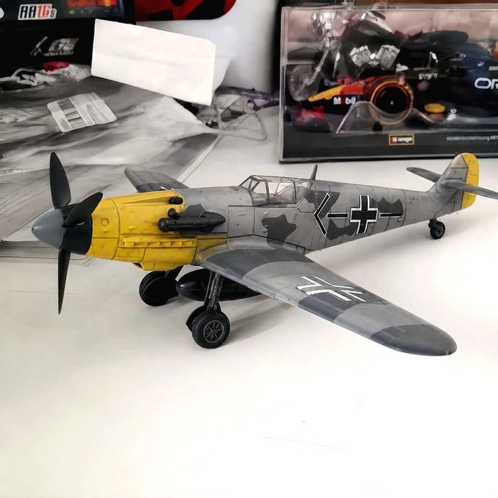 Macheta avion BF-109 scara 1:48 22cm gri /verde/blue camuflaj