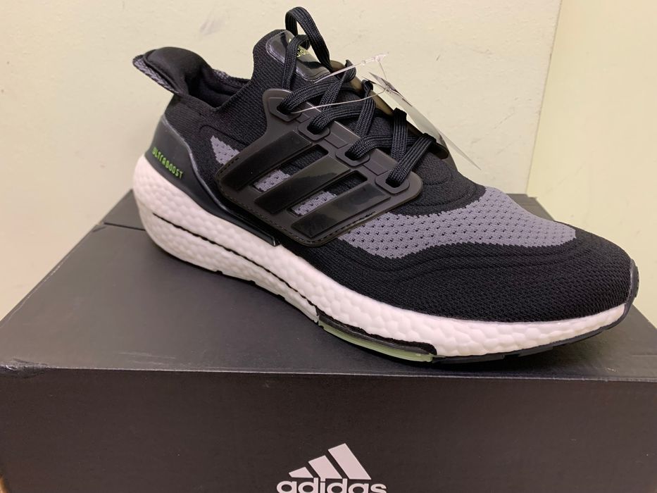 Нови мъжки маратонки Adidas Ultraboost размер 42