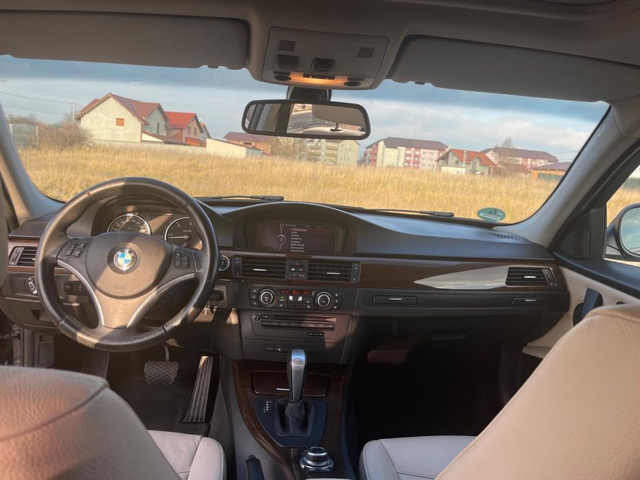 Vand BMW Seria 3 E90 – Automat, Piele, Navi, Bi-Xenon