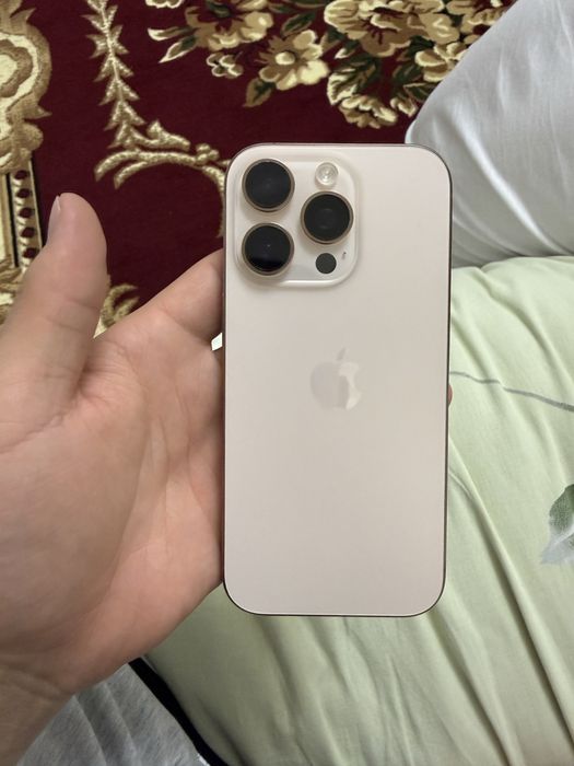 Iphone 16 pro Desert Titanium