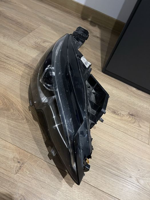 Peugeot 308 LED фар за части