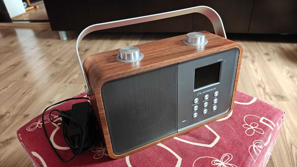 Radio AMADEUS CORNETTO - DAB+/FM si Bluetooth