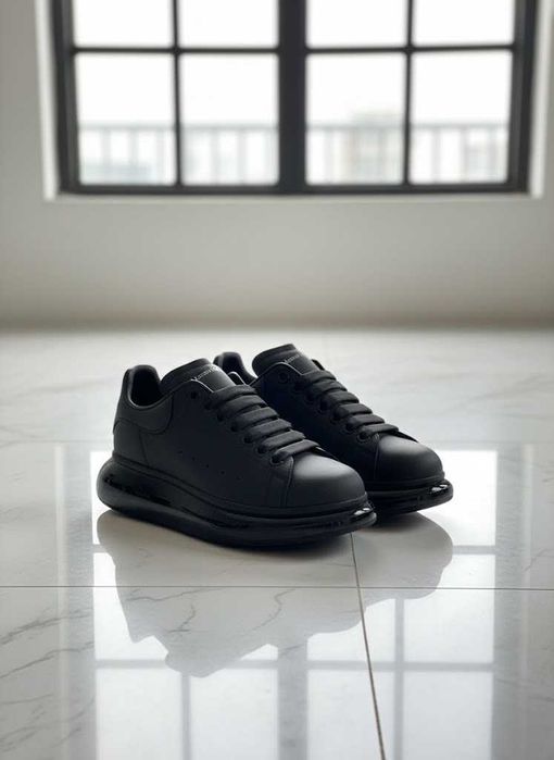 Adidasi Alexander McQueen Negru - Perna de aer - PREMIUM