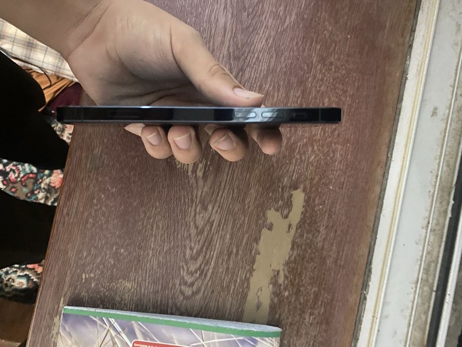 Iphone 12 pro sotiladi