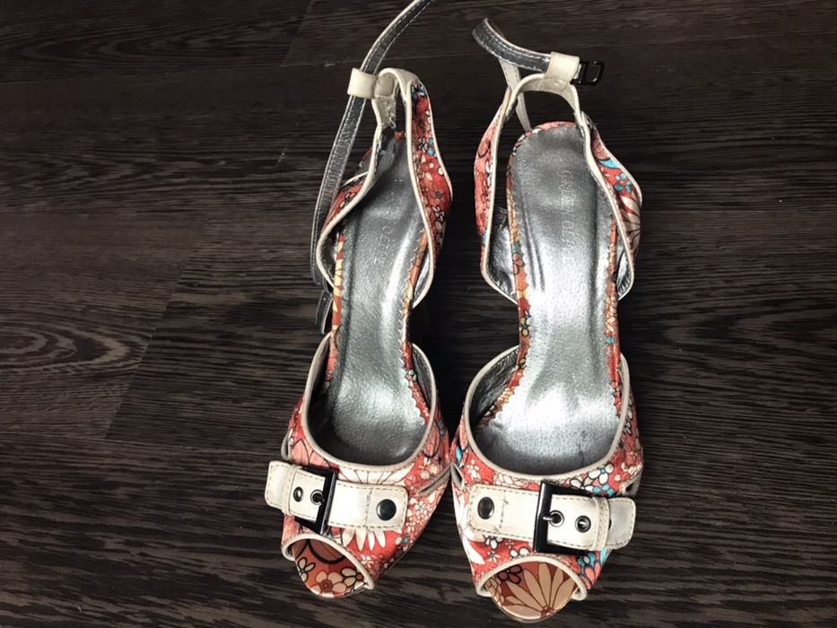 Дамски обувки