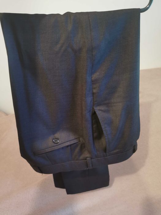 Costum ginere purtat o singura data