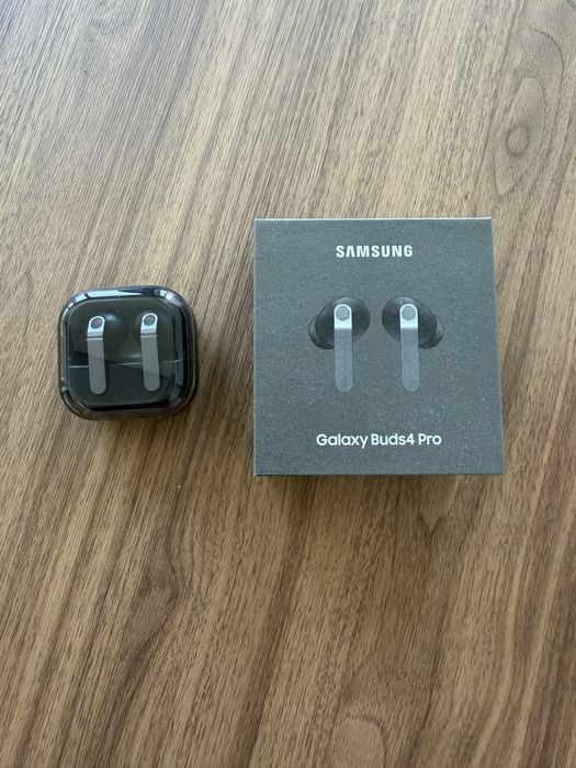 Наушники Samsung Galaxy Buds 4 Pro