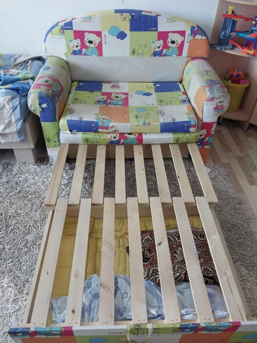 Продам диван детский недорого