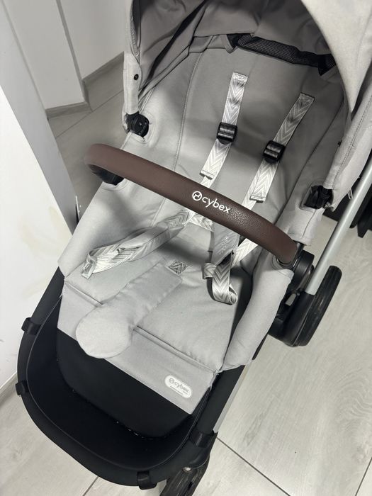 Vand carut cybex gold eos lux