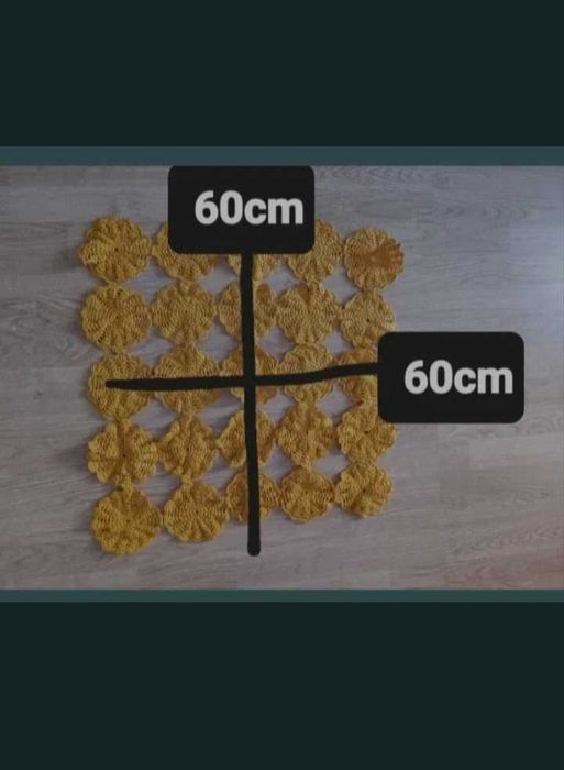 Față de masă croșetată manual