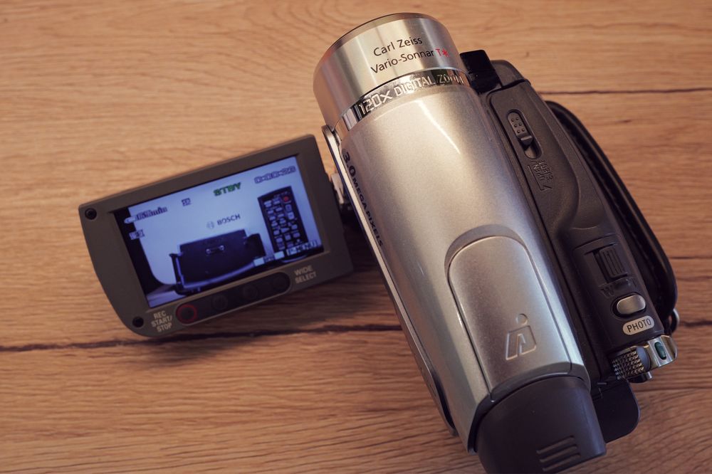Camera video Sony DCR-H94 Zeiss Night Vision miniDV dock Handycam  CCD