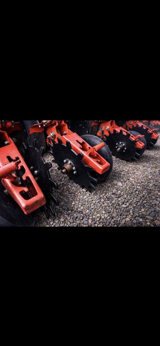 Roti închidere rînd semanatoare porumb Gaspardo,Monosem,kuhn si altele