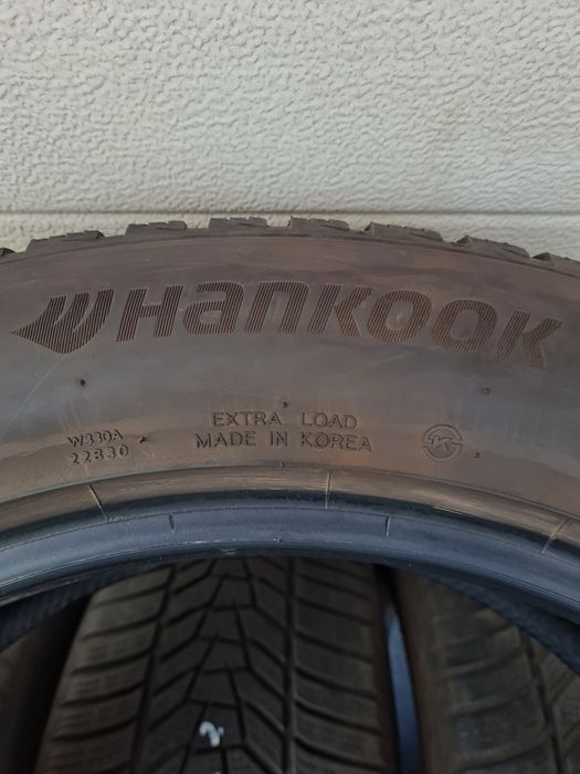 Зимни гуми 4 броя HANKOOK Winter Icept Evo3 235 55 R19 дот 2622