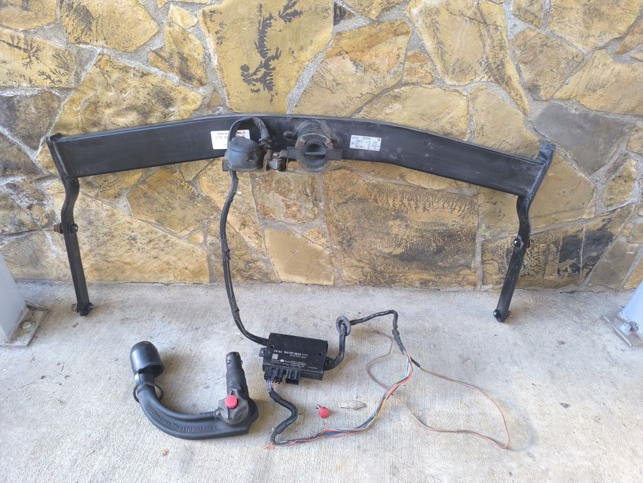 Теглич за VW TOURAN 2008