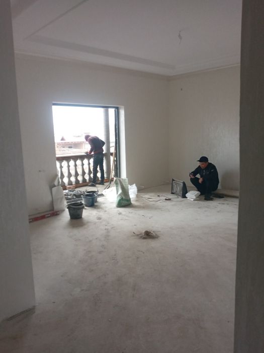 Продаю срочно 120 000$ З сотка 2  хол, 1  зал, 4 спал., 1 кухн