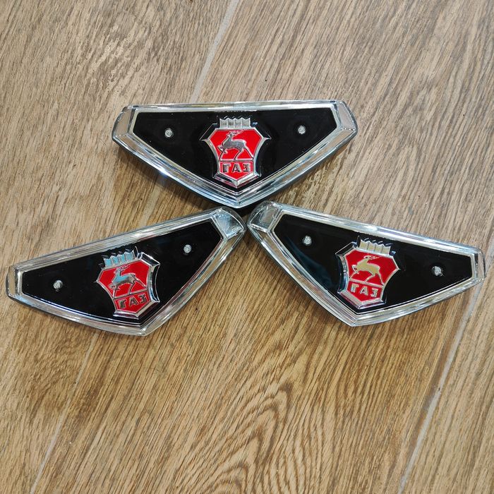 Эмблема решетки радиатора. Продам.