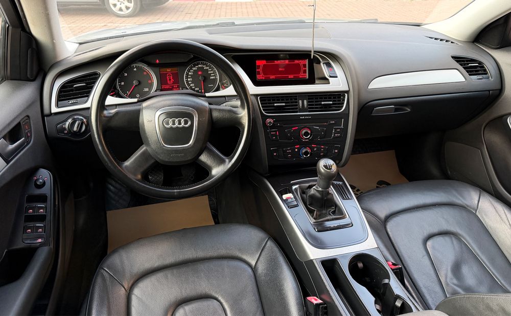 **Audi A4 2.0 Tdi - 143 CP // An fabricatie 2009 - Recent adusa // BI-Xenon - Led!**